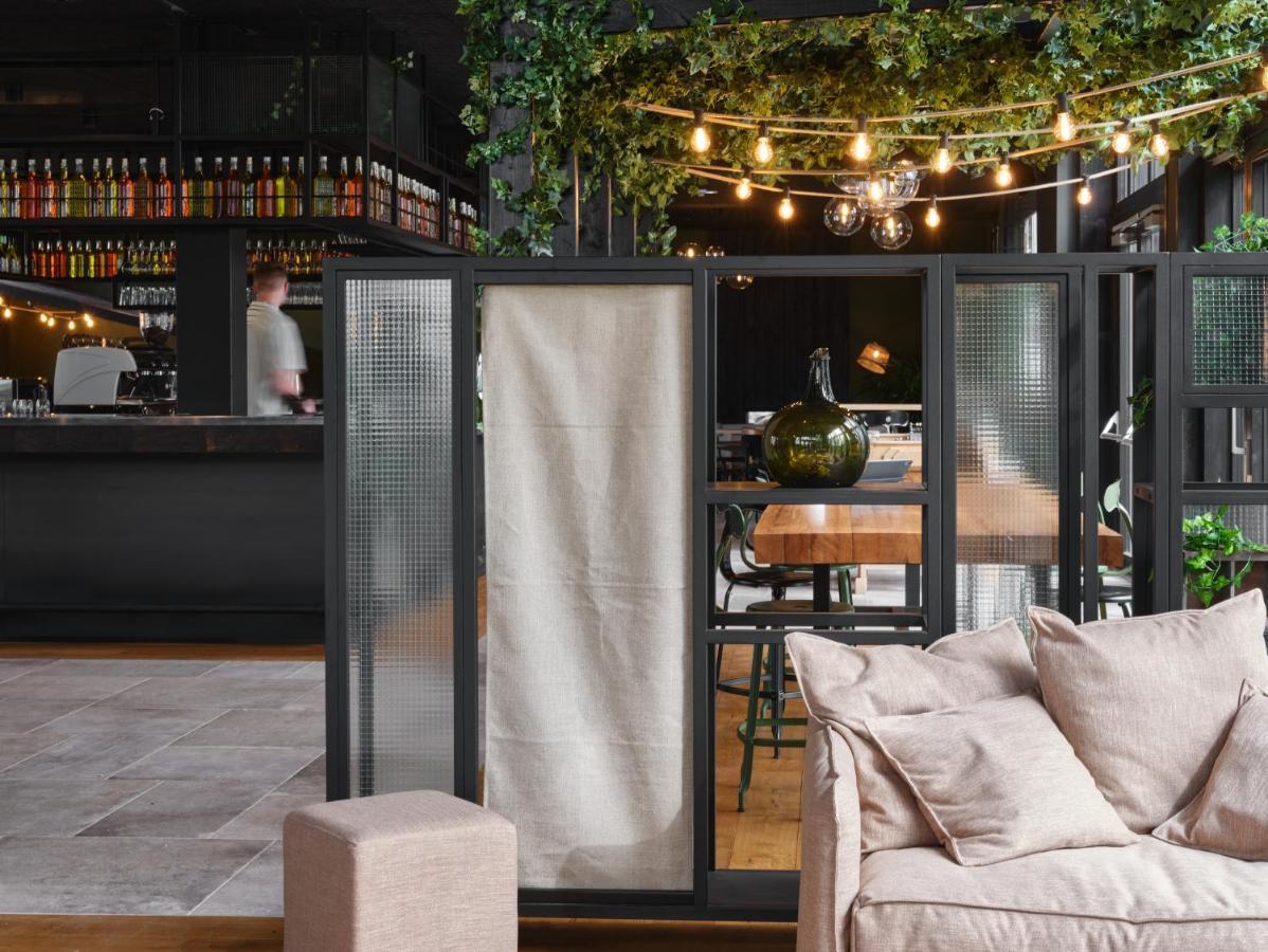 Bercail Hotell Wambrechies Exteriör bild